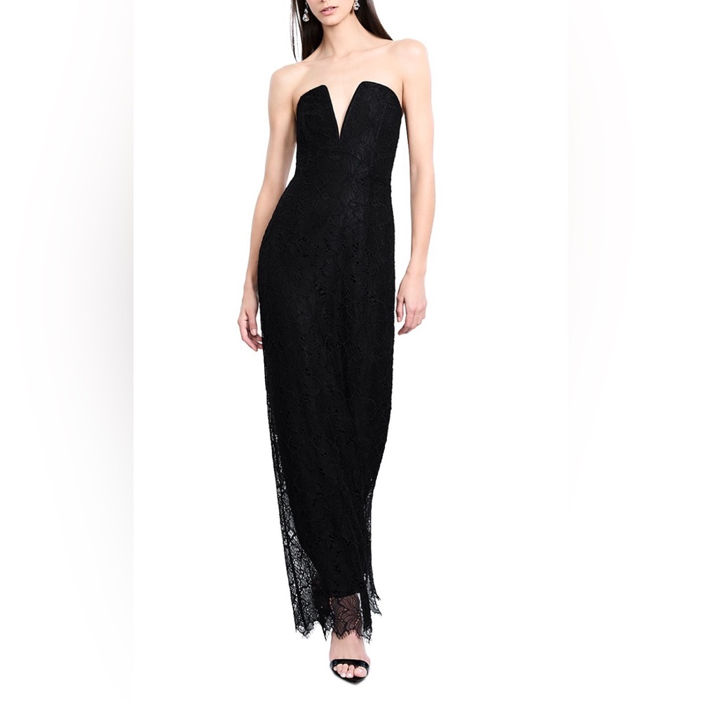 BCBGMAXAZRIA
Strapless Floral Lace Column Gown
$398